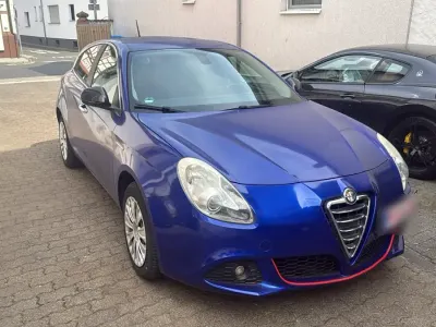 Gebraucht Alfa Romeo Giulietta 120 PS (88 kW) 2010 Schwarz Kleinwagen