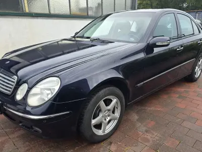 Gebraucht Mercedes E280 190 PS (139 kW) 2005 Blau Limousine