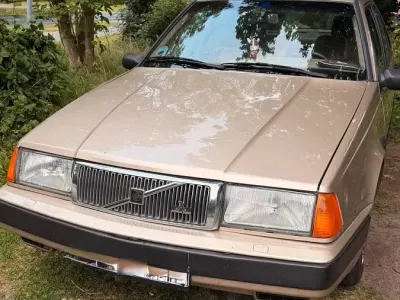 Gebraucht Volvo 460 102 PS (75 kW) 1990 Braun Limousine