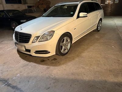 Weiß Gebraucht 2011 Mercedes E300 Kombi | 8.750 € (Fairer Preis)
