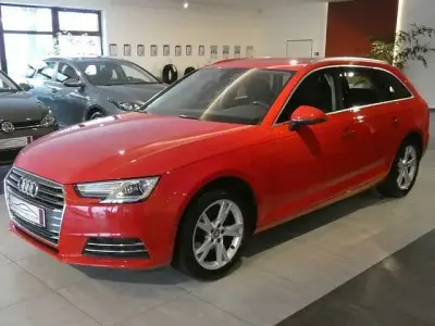 Używany Audi A4 Sport 150 KM (110 kW) 2017 Czerwony Kombi