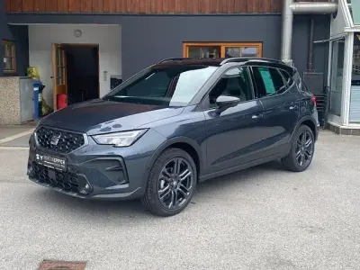 Neu Seat Arona FR 150 PS (110 kW) 2026 Grau SUV