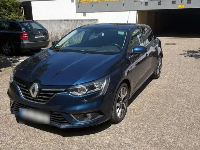 Gebraucht Renault Mégane IV Bose Edition 131 PS (96 kW) 2016 Blau Limousine