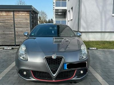 Gebraucht Alfa Romeo Giulietta 170 PS (125 kW) 2012 Grau Kleinwagen