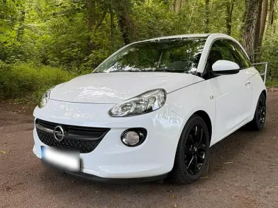 Gebraucht Opel Adam 70 PS (51 kW) 2013 Weiß Kleinwagen