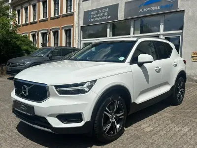 Gebraucht Volvo XC40 Momentum 190 PS (139 kW) 2019 Weiß SUV