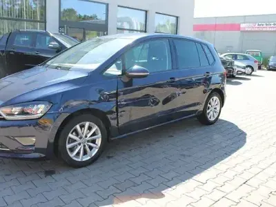 Gebraucht VW Golf VII LOUNGE 110 PS (80 kW) 2015 Andere Limousine