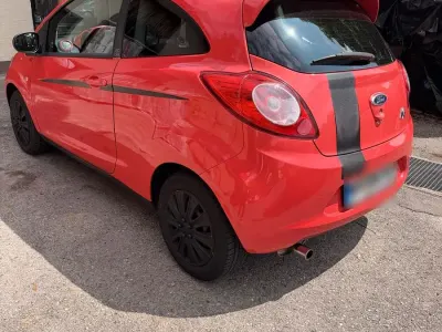 Gebraucht Ford Ka Titanium 69 PS (50 kW) 2012 Rot Kleinwagen
