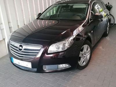 Braun Gebraucht 2013 Opel Insignia Selection Kombi | 5.299 € (Fairer Preis)