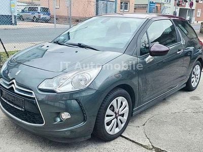 Gebraucht Citroën DS3 Chic 95 PS (69 kW) 2011 Grün Kleinwagen