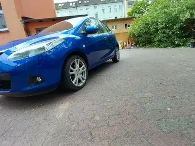 Gebraucht Mazda 2 75 PS (55 kW) 2009 Kleinwagen