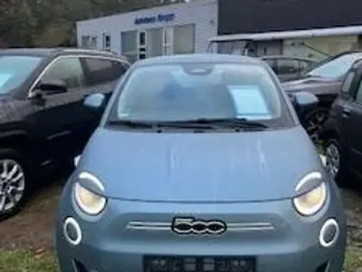 Gebraucht Fiat 500e Icon 86 kW (118 PS) 2021 Colore esterno (eis blau)metallic Kombi