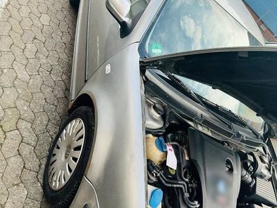 Gebraucht VW Golf IV 101 PS (74 kW) 2001 Grau Kleinwagen