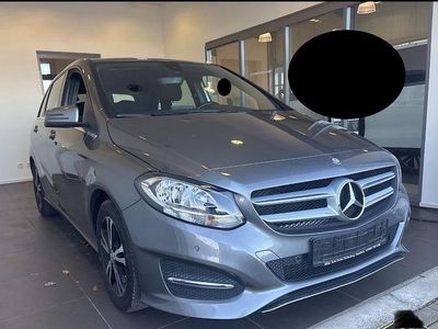 Gebraucht Mercedes B180 109 PS (80 kW) 2015 Grau Van / Kleinbus