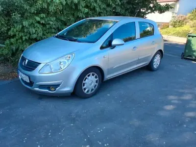 Gebraucht Opel Corsa 80 PS (58 kW) 2007 Silber Kleinwagen