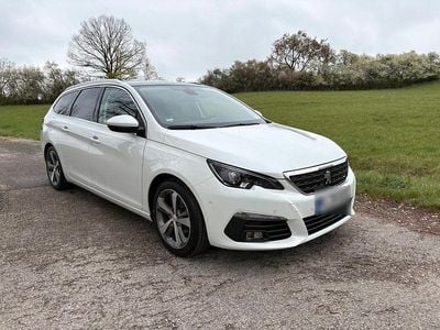 Gebraucht Peugeot 308 SW Allure 131 PS (96 kW) 2017 Weiß Kombi