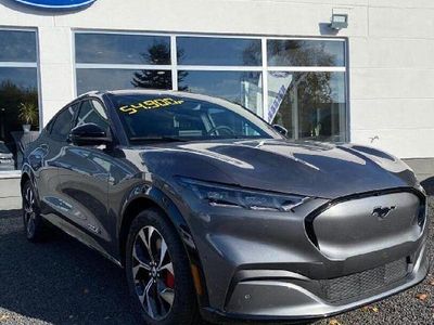 Gebraucht Ford Mustang Mach-E Premium 216 kW (294 PS) 2023 Grau SUV