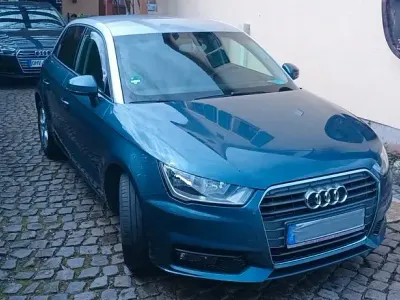 Gebraucht Audi A1 Sportback 125 PS (91 kW) 2015 Blau Kleinwagen