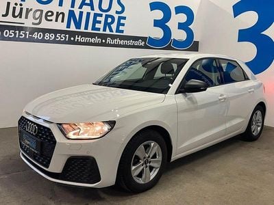 Weiß Gebraucht 2021 Audi A1 Sportback Advanced Kleinwagen | 21.450 € (Fairer Preis)