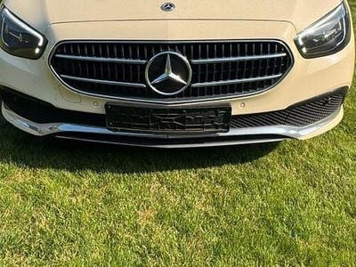 Mercedes E200