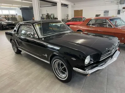Occasion Ford V8 200 ch (147 kW) 1965 Noir Coupé