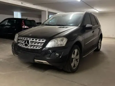 Gebraucht Mercedes ML300 190 PS (139 kW) 2009 Schwarz SUV