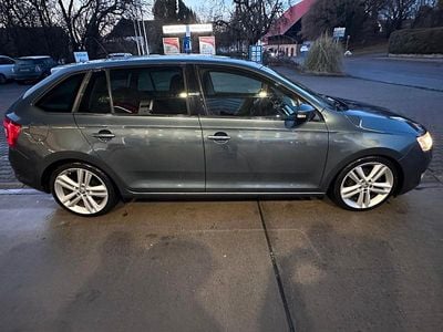 Grau Gebraucht 2017 Skoda Rapid Ambition Limousine | 9.700 € (Fairer Preis)