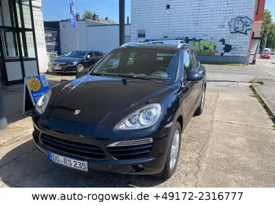 Gebraucht Porsche Cayenne 245 PS (180 kW) 2012 Schwarz SUV
