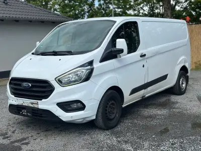Używany Ford Transit Custom Trend 131 KM (96 kW) 2020 Biały Minivan
