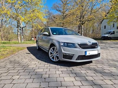 Gebraucht Skoda Octavia RS 184 PS (135 kW) 2016 Grau Kleinwagen