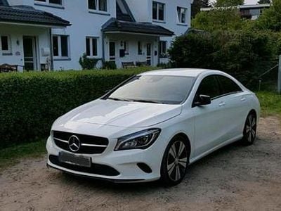 Mercedes CLA220