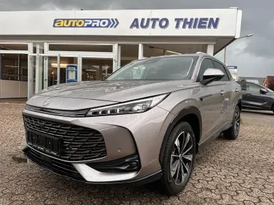 Neu MG HS Luxury 224 PS (164 kW) 2026 Silber SUV