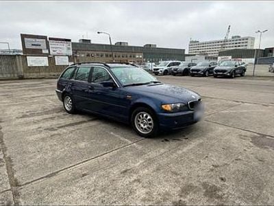 Second-hand BMW 316 122 CP (89 kW) 2004 Albastru Break