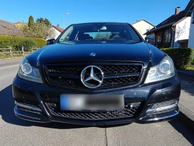 Gebraucht Mercedes C200 Avantgarde 184 PS (135 kW) 2011 Schwarz Limousine