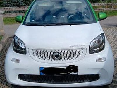 Gebraucht Smart ForTwo Electric Drive 60 kW (82 PS) 2018 Grün Coupé