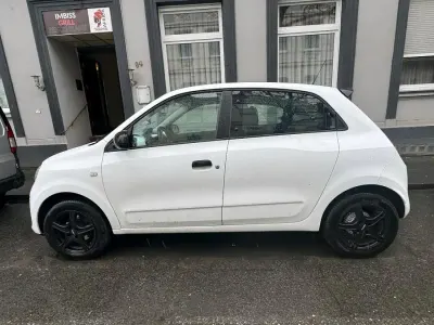 Używany Renault Twingo 73 KM (53 kW) 2016 Biały Hatchback