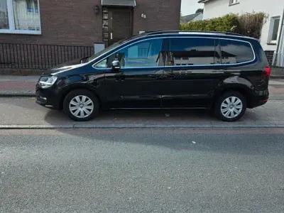 Gebraucht VW Sharan Highline 150 PS (110 kW) 2018 Schwarz Van / Kleinbus