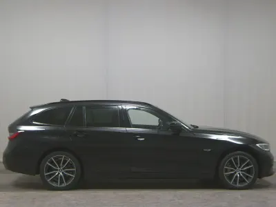 Brugt BMW 330e Sport Line 252 HK (185 kW) 2022 Sort Stationcar