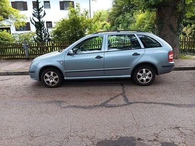 Blau Gebraucht 2006 Skoda Fabia Classic Kombi | 1.000 € (Fairer Preis)