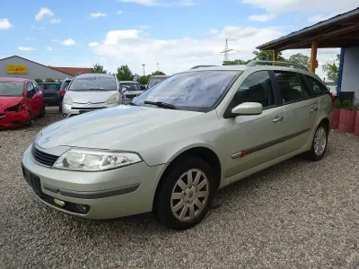 Używany Renault Laguna GrandTour Expression 120 KM (88 kW) 2003 Szary Kombi
