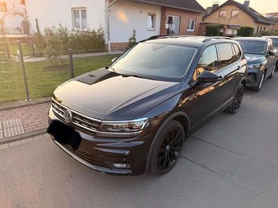 Gebraucht VW Tiguan R-line 150 PS (110 kW) 2020 Schwarz SUV