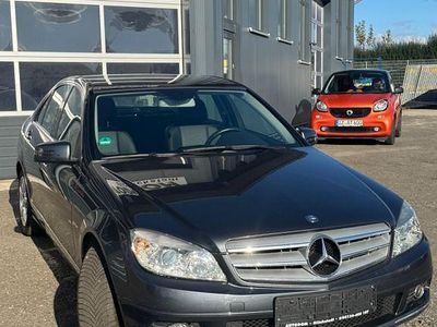 Grau Gebraucht 2009 Mercedes C200 Limousine | 8.999 € (Etwas zu teuer)