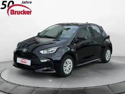 Gebraucht Toyota Yaris Business Edition 116 PS (85 kW) 2022 Mysticschwarz mica Kleinwagen