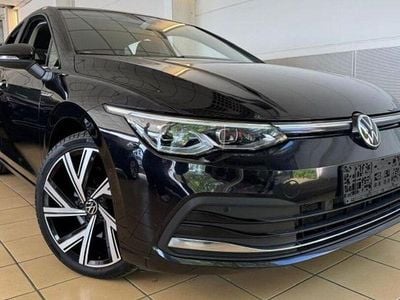 Gebraucht VW Golf VIII Highline 190 PS (139 kW) 2022 Deep black perleffekt Limousine