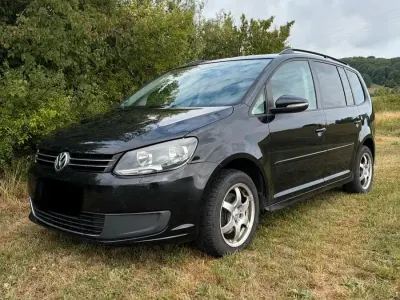 Gebraucht VW Touran 105 PS (77 kW) 2010 Schwarz Van / Kleinbus