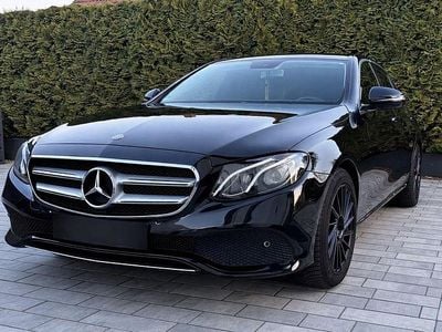 Gebraucht Mercedes E200 Avantgarde 184 PS (135 kW) 2016 Schwarz Limousine