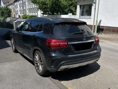 Mercedes GLA250