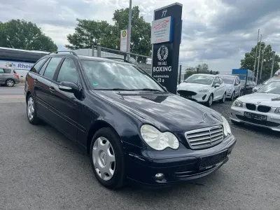 Gebraucht Mercedes C220 150 PS (110 kW) 2006 Blau Limousine