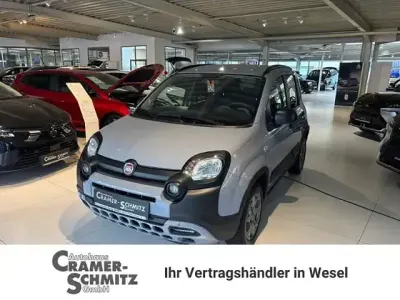 Gebraucht Fiat Panda Cross Cross 69 PS (50 kW) 2022 Moda grau Kleinwagen