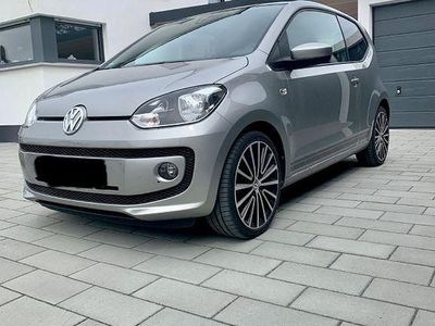 Second-hand VW up! 65 CP (47 kW) 2016 Argintiu Hatchback
